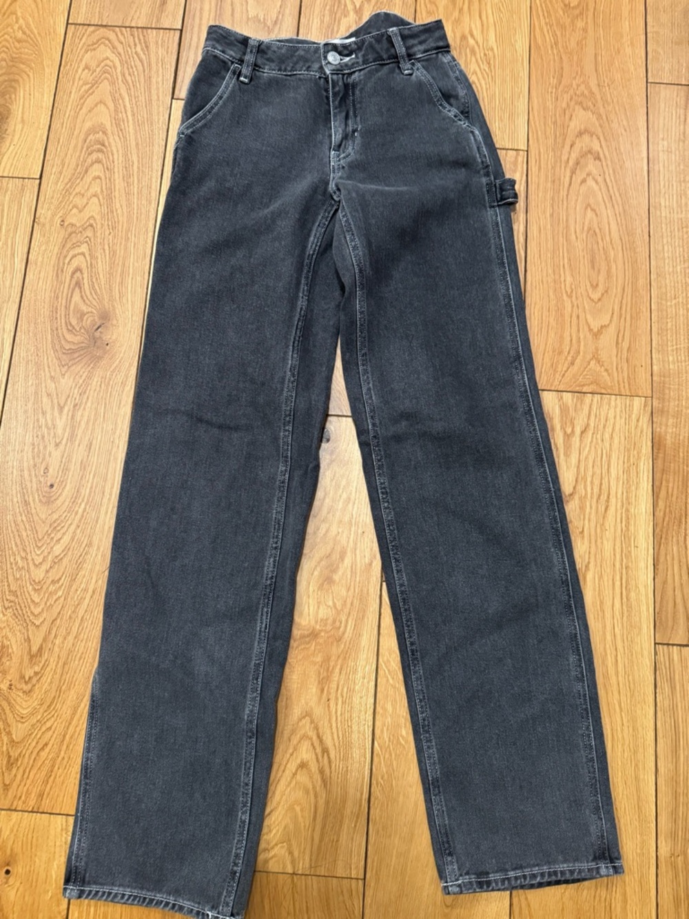 PacSun Women's Straight Leg Jeans in Washed Black